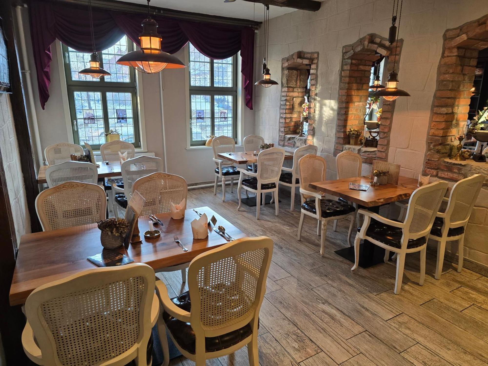 Hotel Zur Goldenen Sonne Quedlinburg Ngoại thất bức ảnh