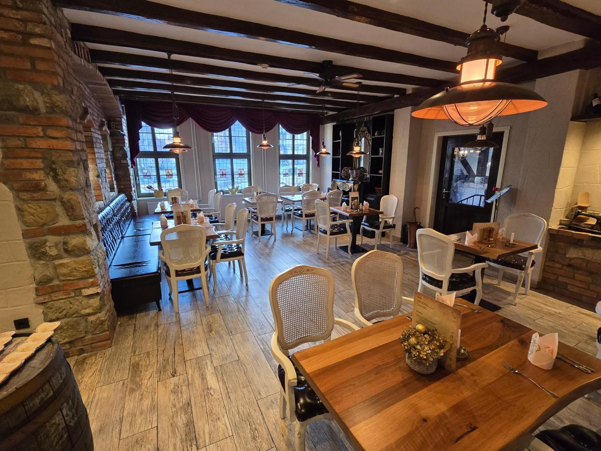 Hotel Zur Goldenen Sonne Quedlinburg Ngoại thất bức ảnh