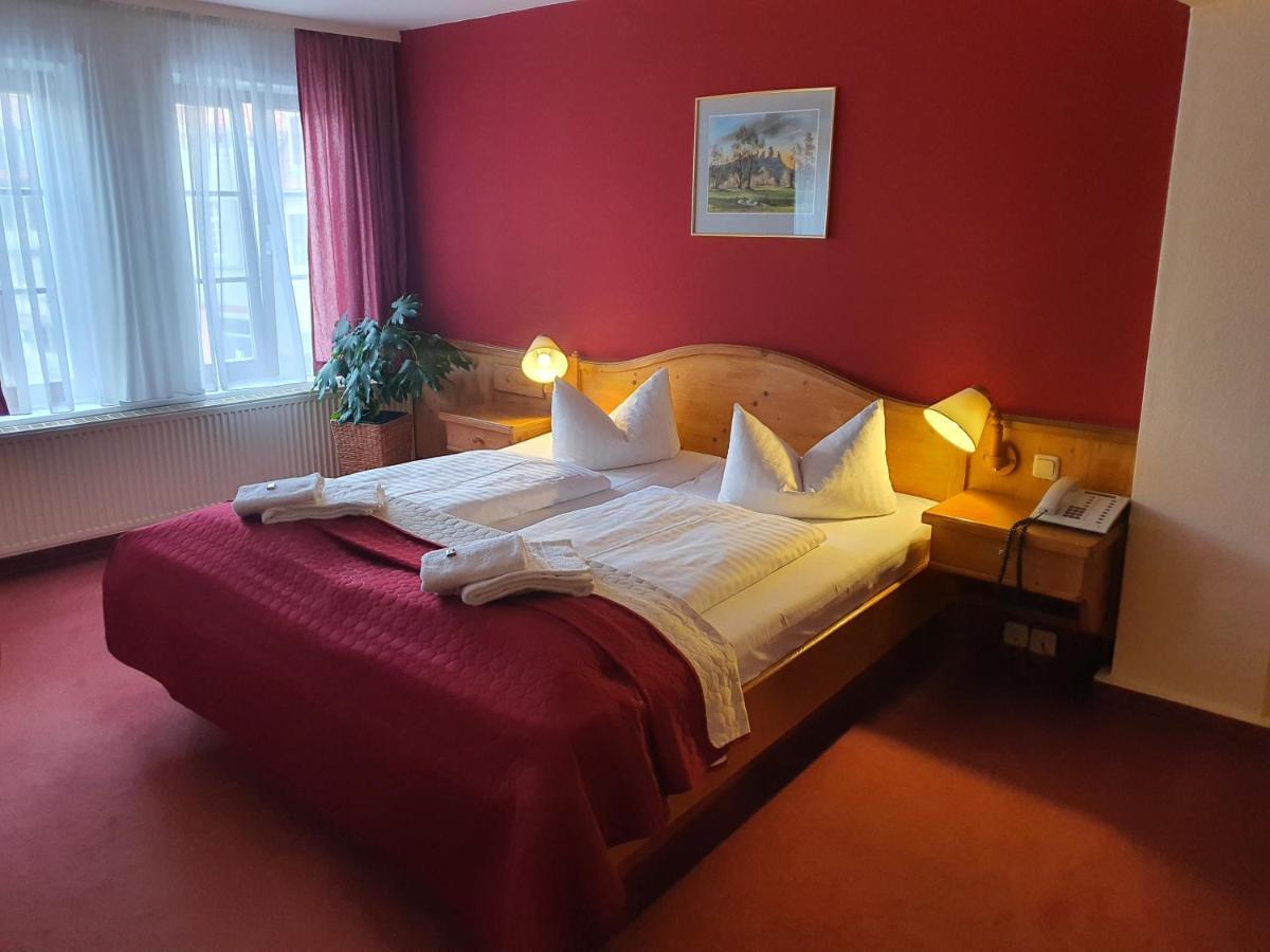 Hotel Zur Goldenen Sonne Quedlinburg Ngoại thất bức ảnh