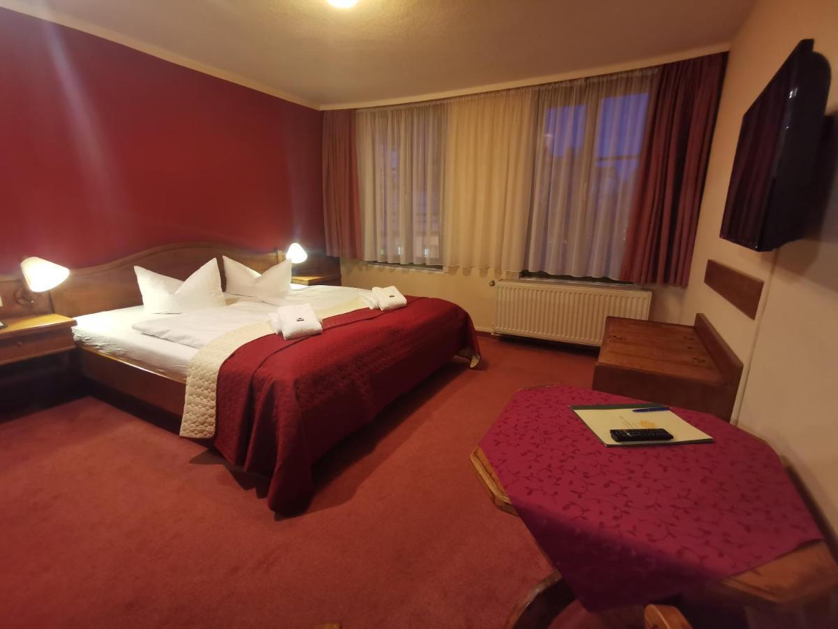 Hotel Zur Goldenen Sonne Quedlinburg Ngoại thất bức ảnh