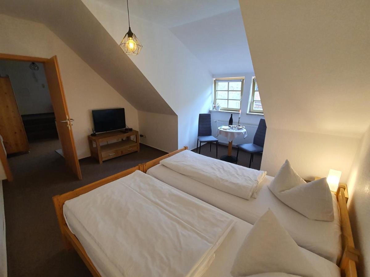 Hotel Zur Goldenen Sonne Quedlinburg Ngoại thất bức ảnh
