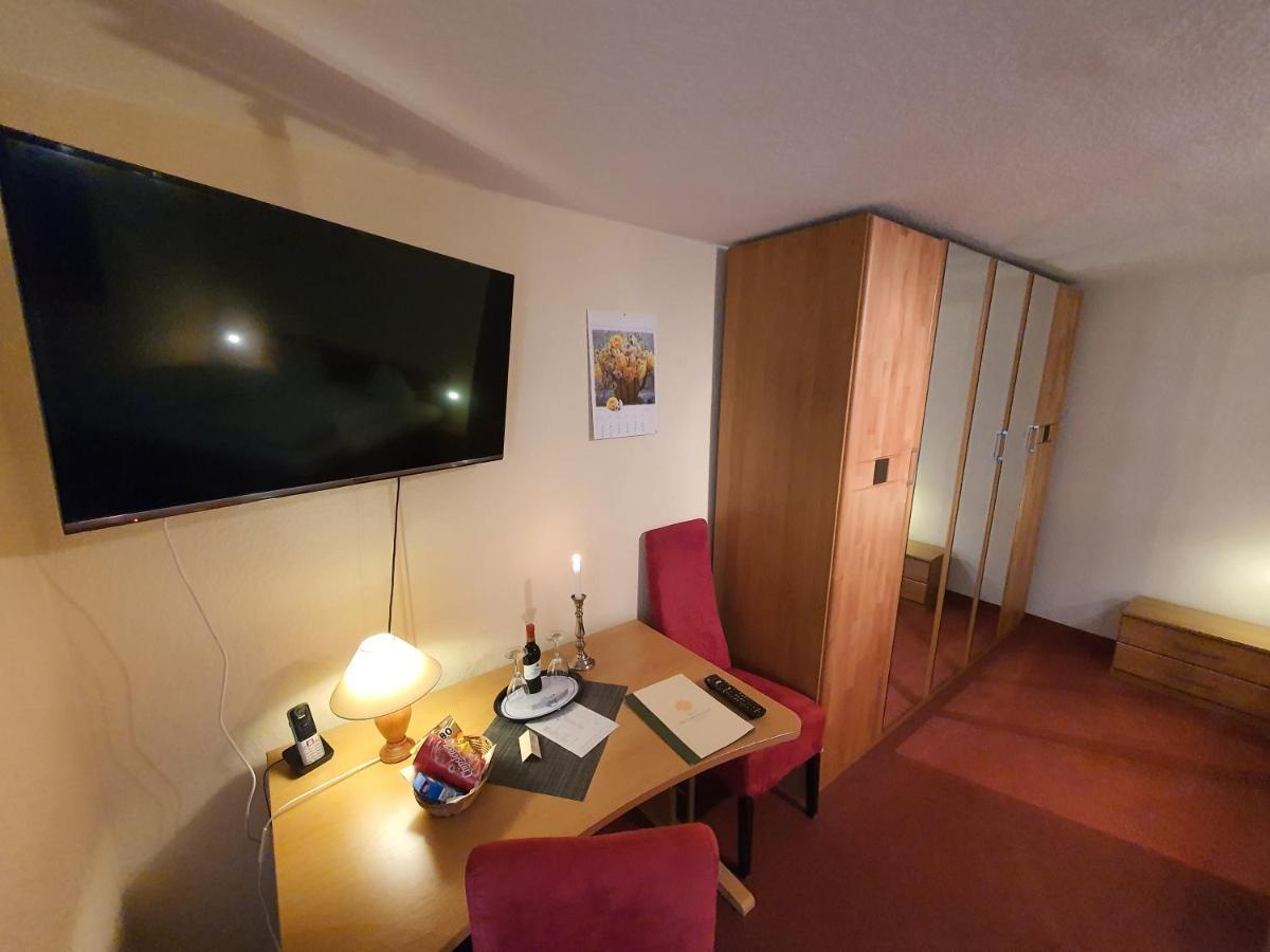 Hotel Zur Goldenen Sonne Quedlinburg Ngoại thất bức ảnh